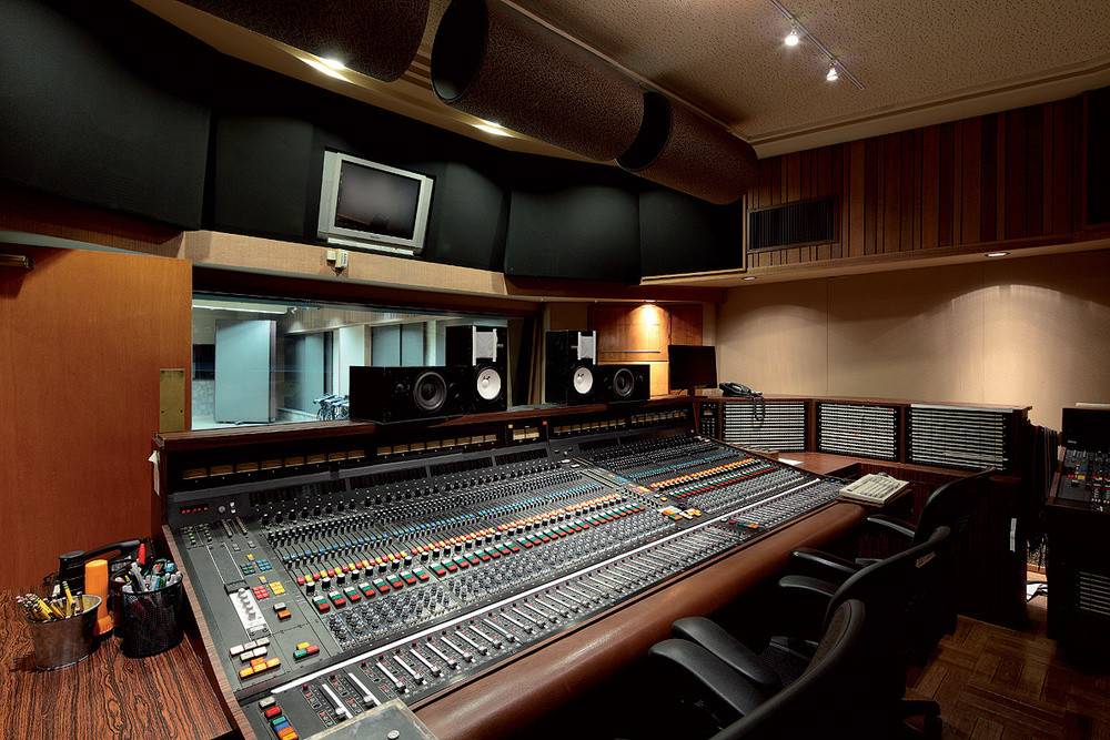 Advantages of Recording in a Professional Studio