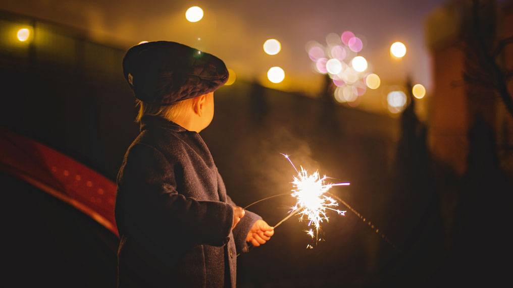 How to Set Off Fireworks at Home - Safely