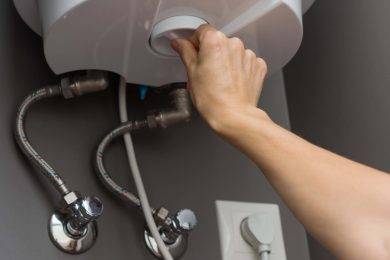 Should You Turn Off Your Water Heater When You Go On Vacation?