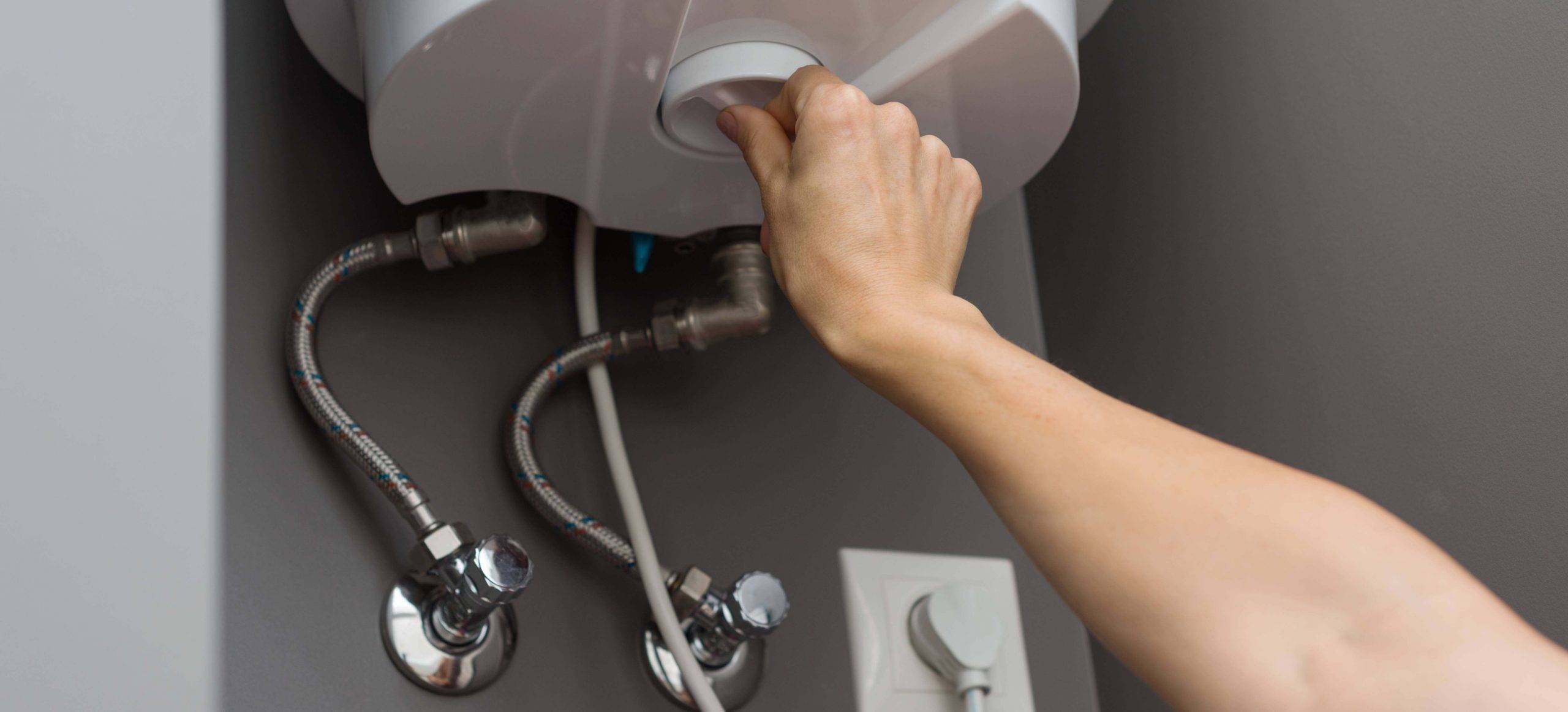 Should You Turn Off Your Water Heater When You Go On Vacation?