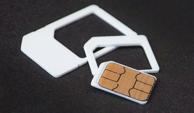 Step-by-Step Guide: Moving from SIM to eSIM on iOS and Android in 2025 1 Moving from SIM to eSIM on iOS and Android in 2025